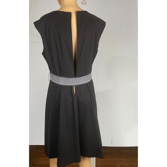 Connected Apparel Women's Black Mini Dress Sleeveless Zipper Size 10 Petite - Picture 3 of 13